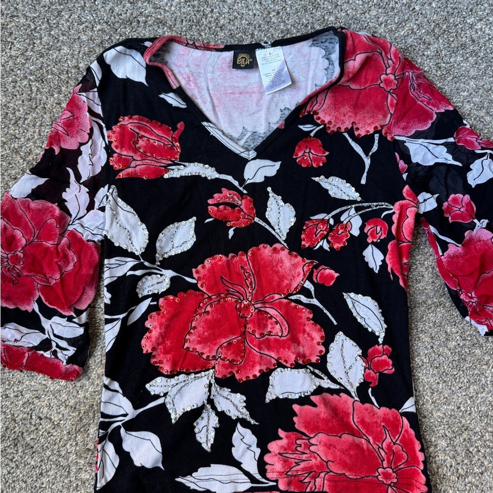 Bila Black and Red Floral V-Neck Blouse